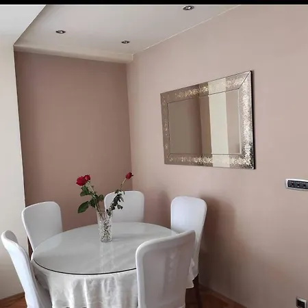 Apartment Apartman Petra Split